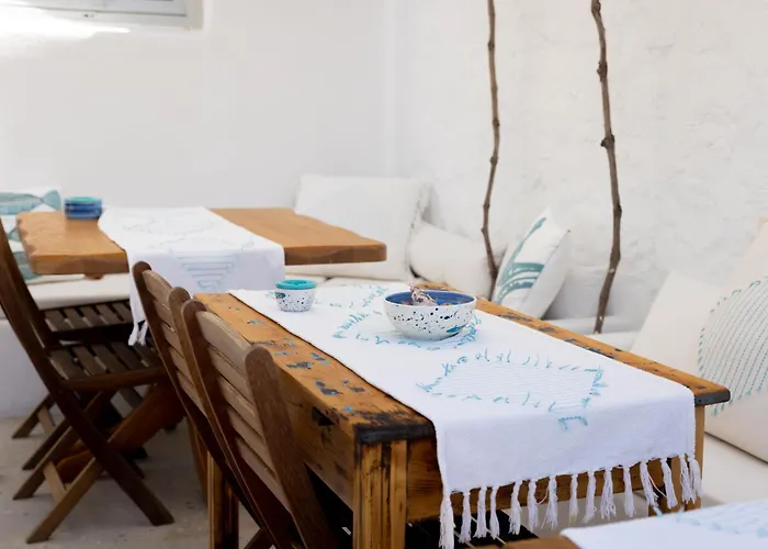 Monachofolitses Aparthotel