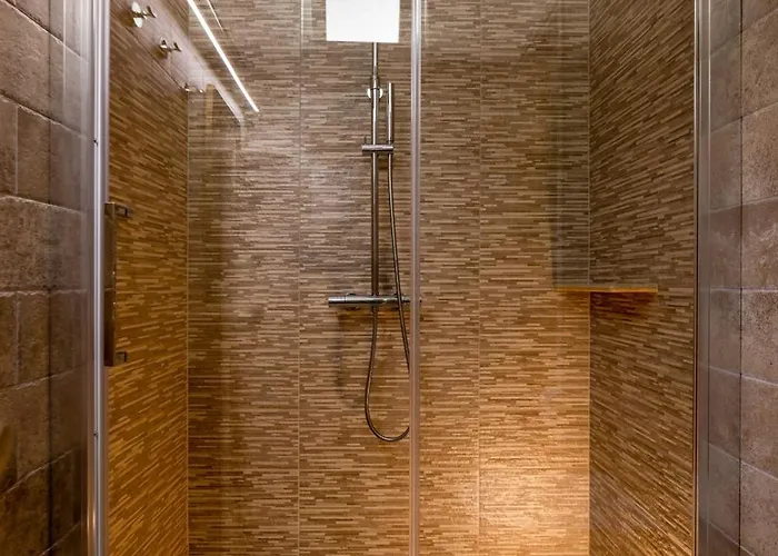 Monachofolitses Aparthotel 3*