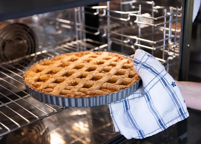 Monachofolitses Aparthotel