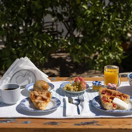 Nocleg ze śniadaniem Monachofolitses Kímolos